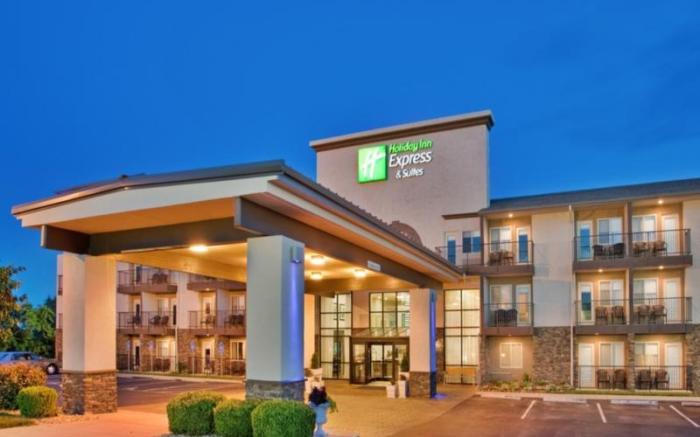 Holiday Inn Express Hotel & Suites Branson 76 Central By IHG