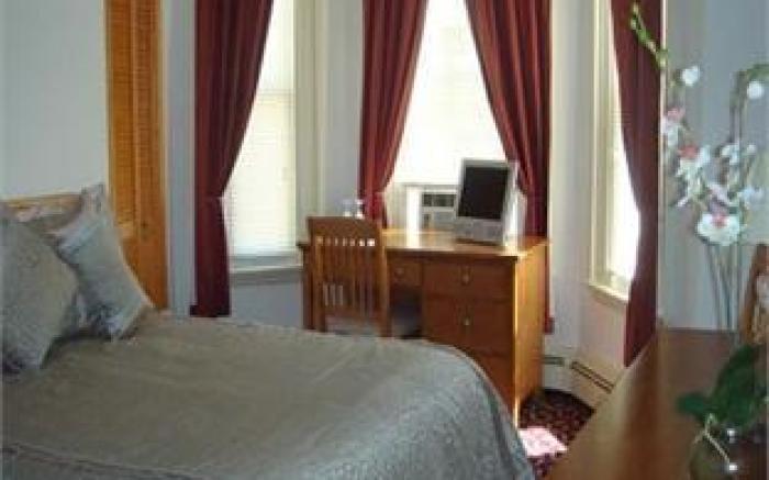 A Cambridge House Inn