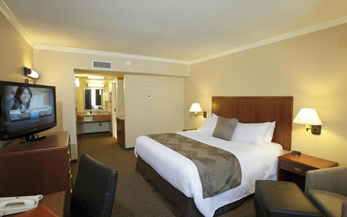 Best Western Plus Lamplighter Inn & Conference Centre