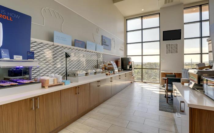 Holiday Inn Express Hotel & Suites Branson 76 Central By IHG