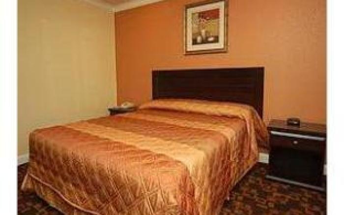 Monterey Surf Inn