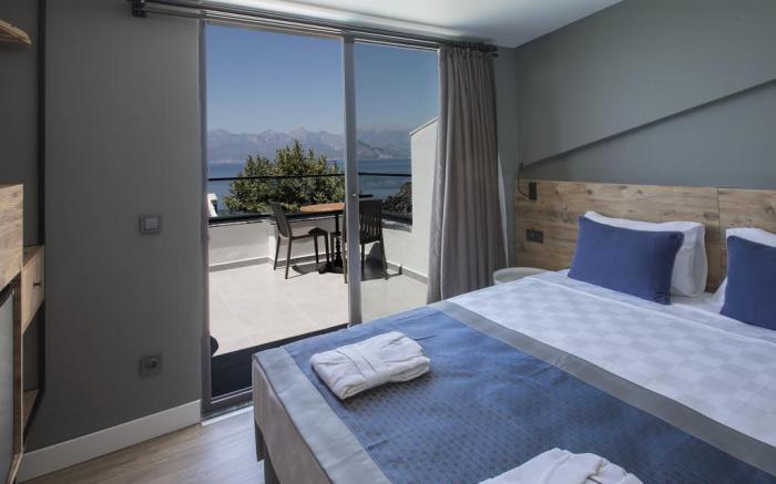 Pure Blanche Hotel