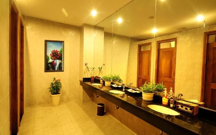 Romance Hotel