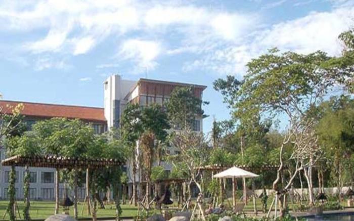 Bintang Flores Hotel