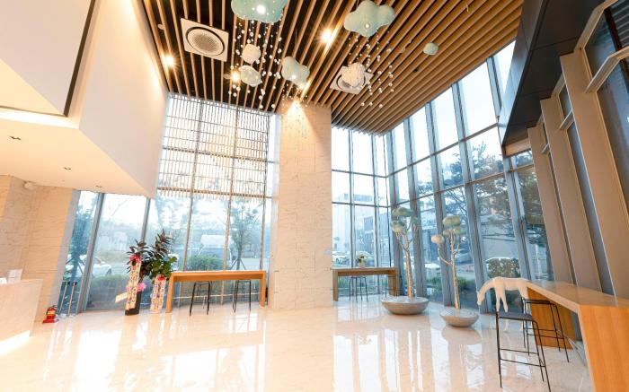 J-One Hotel