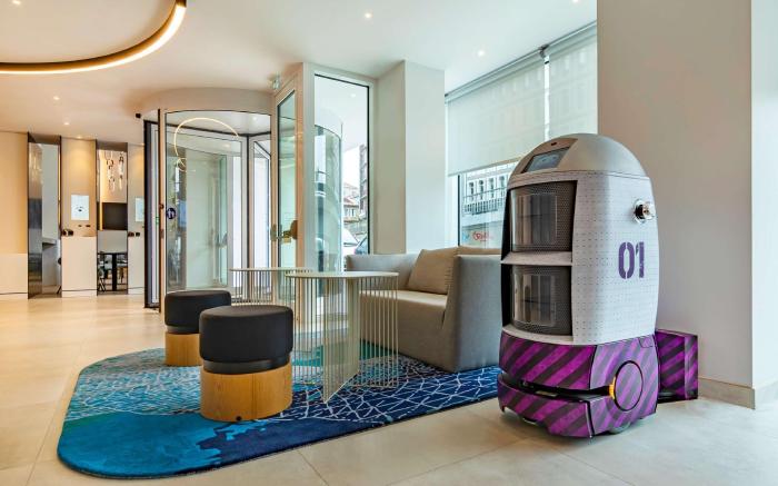 YOTEL Porto