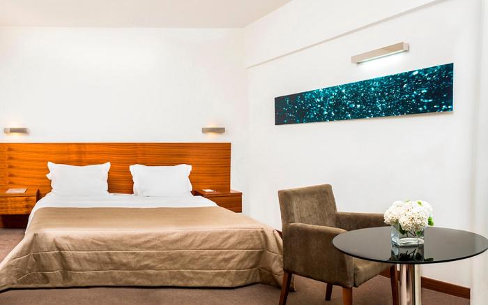 Lucy Hotel