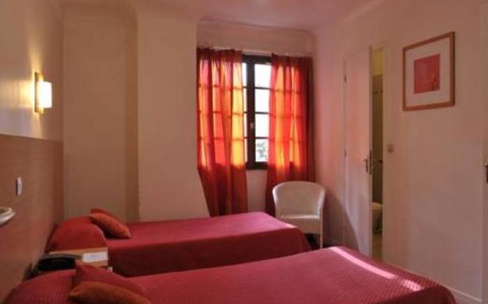 Hotel VAL FLORES LOGIS