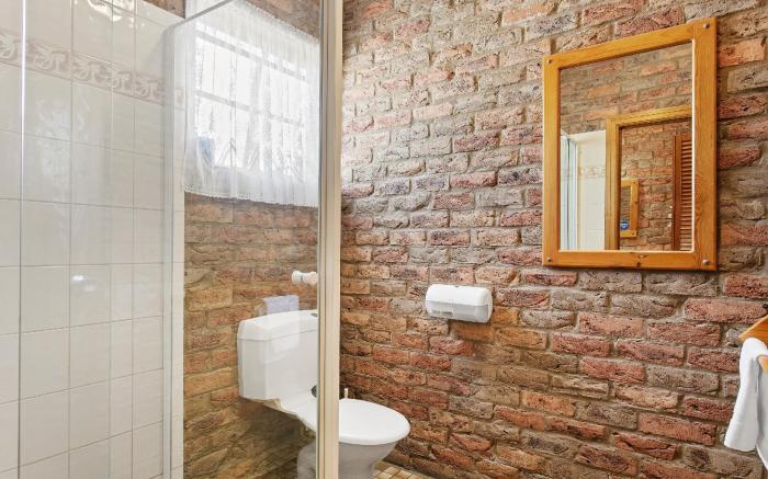 The Settlement Historic Hotel