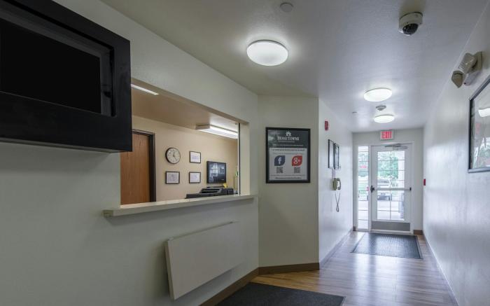 HomeTowne Studios Columbus