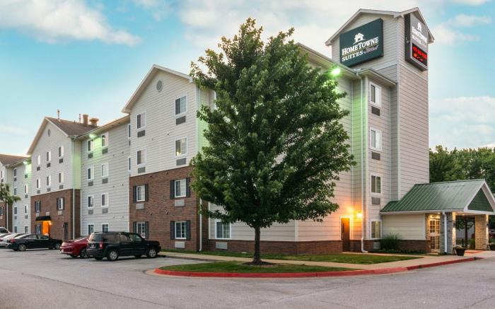 HomeTowne Studios & Suites Bentonville