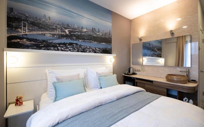 The Pera Hotel