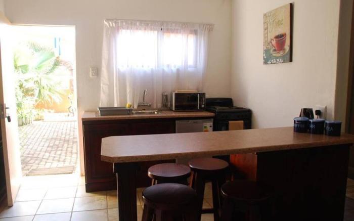 D & H Guesthouse Apt 8 Deluxe Family Unit