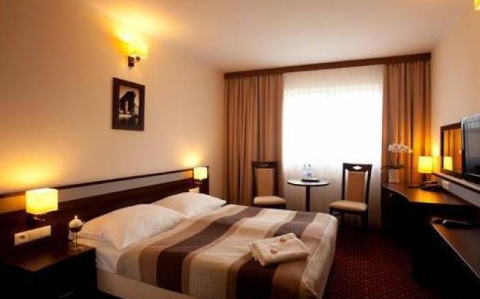 Amber Hotel