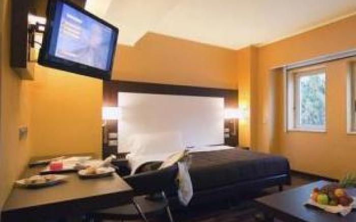 E' Hotel