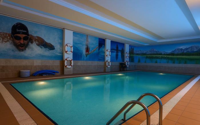 Reef Home Luxury Hotel