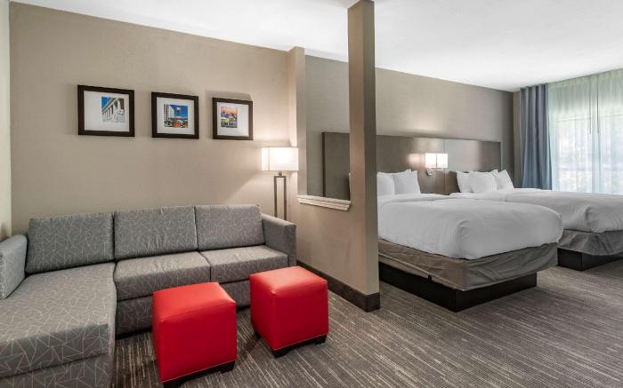 Comfort Inn & Suites