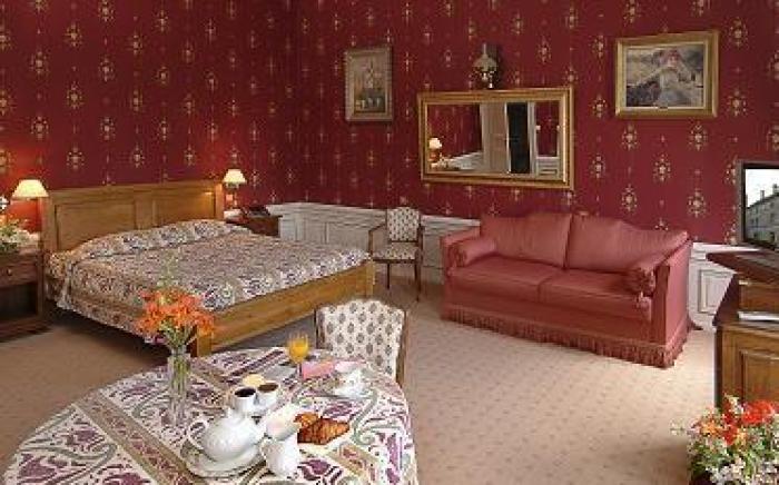 Chateau des Monthairons Hotel Restaurant GastroMaison Spa privatif