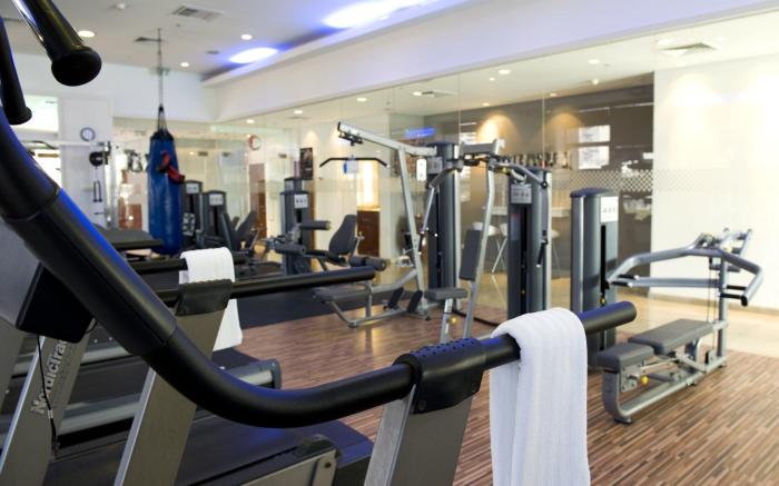 Leonardo City Tower Hotel