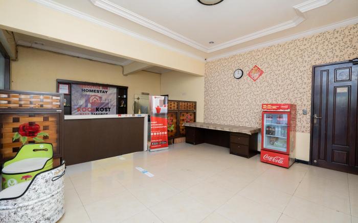 RedDoorz near Bukit Darmo Golf
