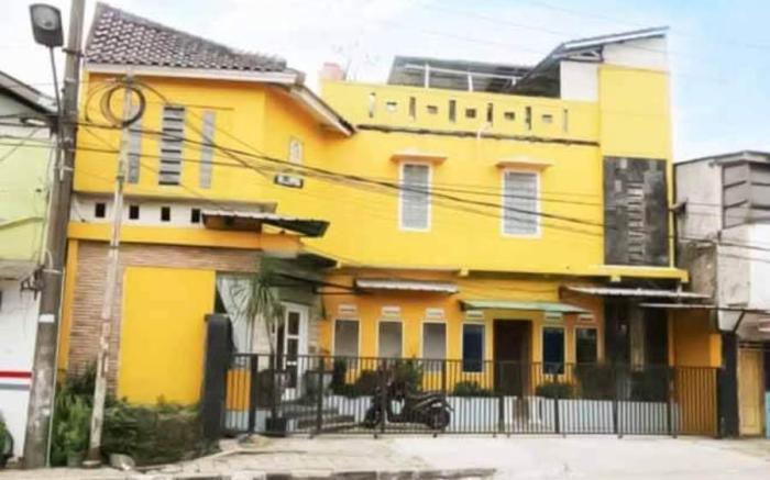 Pemda 22 Mansion Mitra RedDoorz