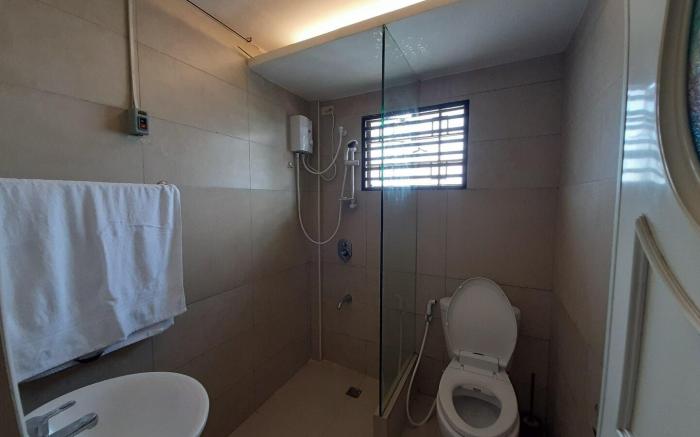 Amy's Penthouse Metro Manila Overlooking