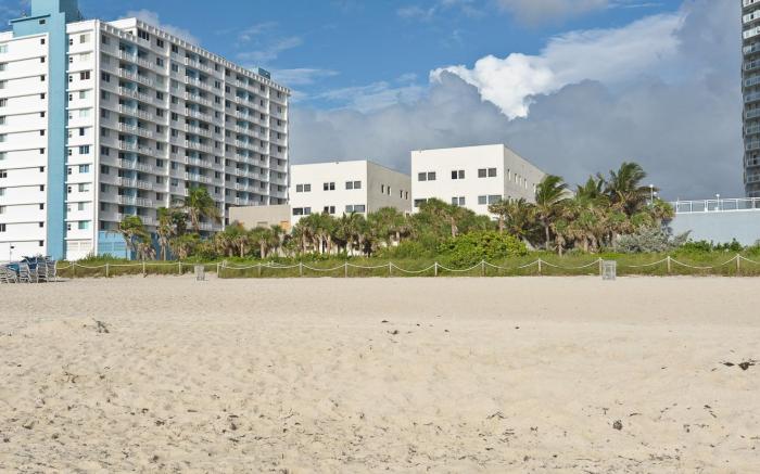 Crystal Beach Suites Miami Oceanfront Hotel