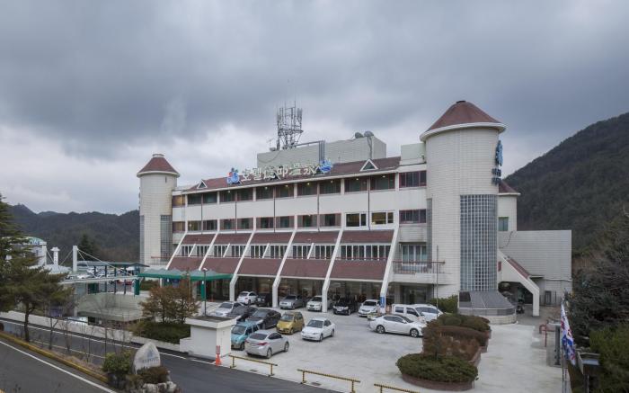 Dukgu Hot Spring Hotel