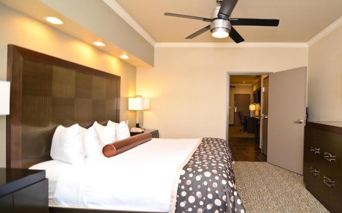 Best Western Premier Crown Chase Inn and Suites