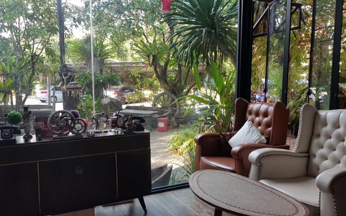 Rayonghouse Resort