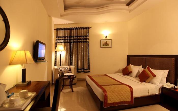 Hotel The Class, Delhi Airport