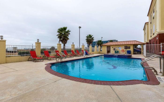 Comfort Suites