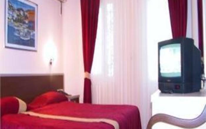 Serhan Hotel