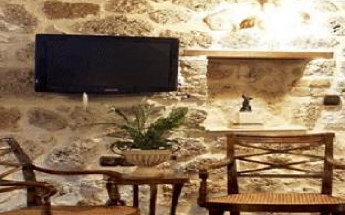 Boutique Hotel Kokkino Spiti