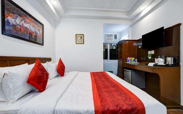 Chanchal Deluxe Hotel