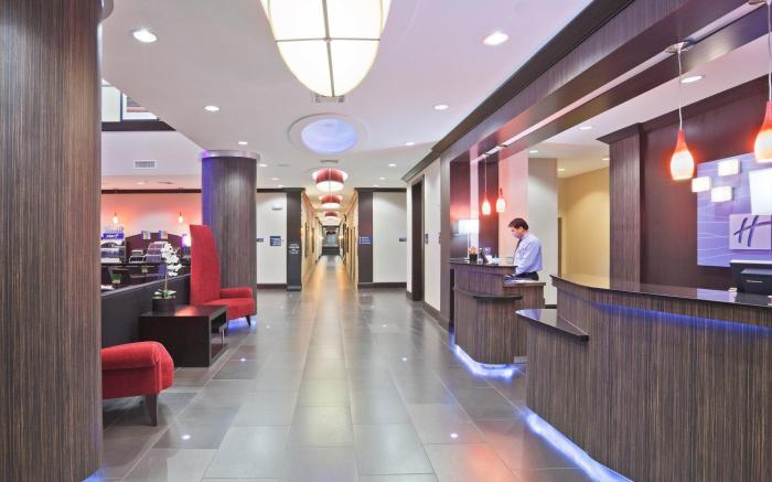 Holiday Inn Express & Suites North Dallas at Preston By IHG