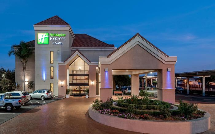Holiday Inn Express Lathrop - South Stockton By IHG