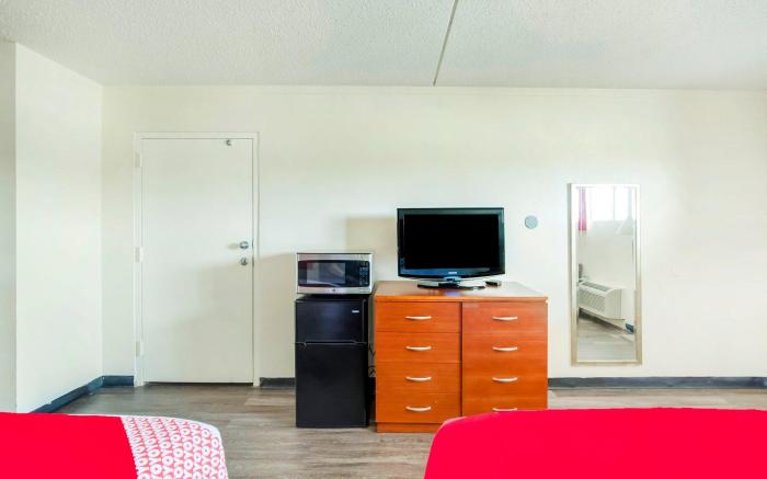 OYO Hotel San Antonio Lackland AFB/Seaworld Hwy 90 W