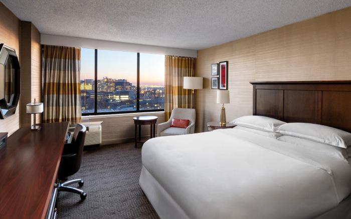Sheraton Philadelphia University City Hotel