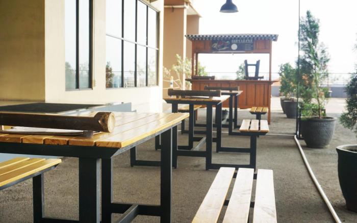 Homey Studio Room Tamansari Panoramic By Travelio