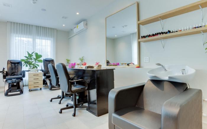 Alaia Belize, Autograph Collection