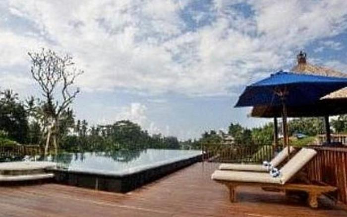 Amori Villa Hotel