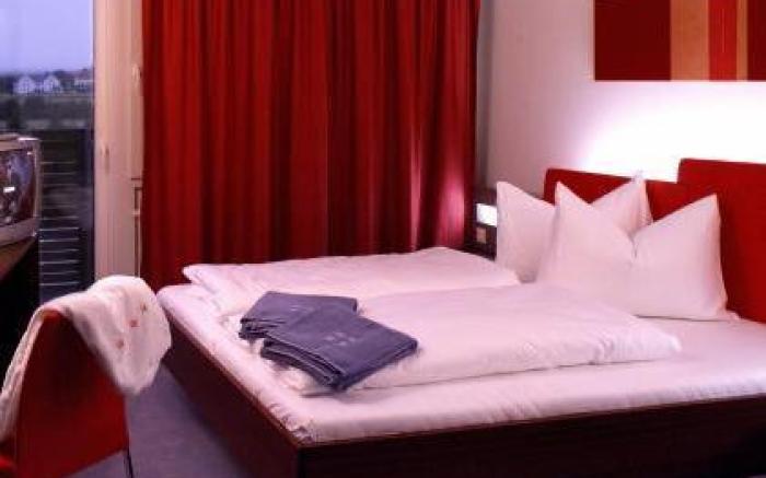 All in Red Thermenhotel