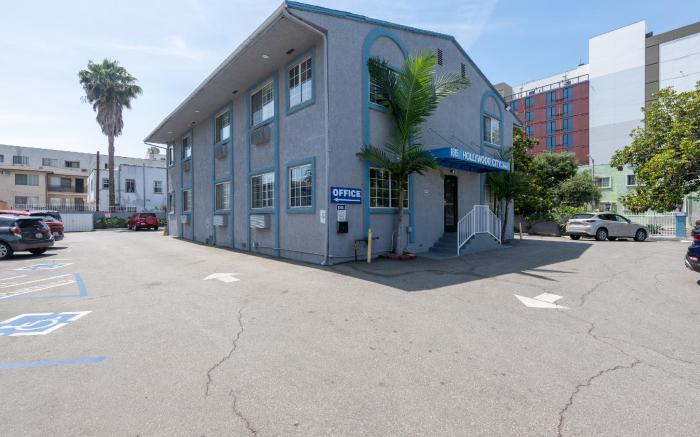 Hollywood City Inn