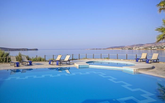 Poseidon of Paros Hotel & Spa