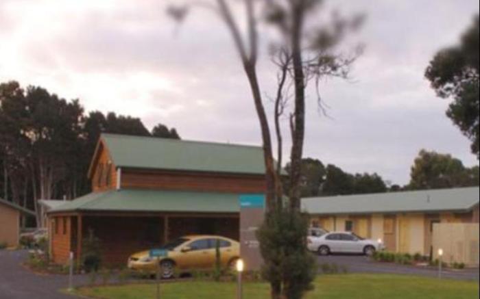 Motel Strahan