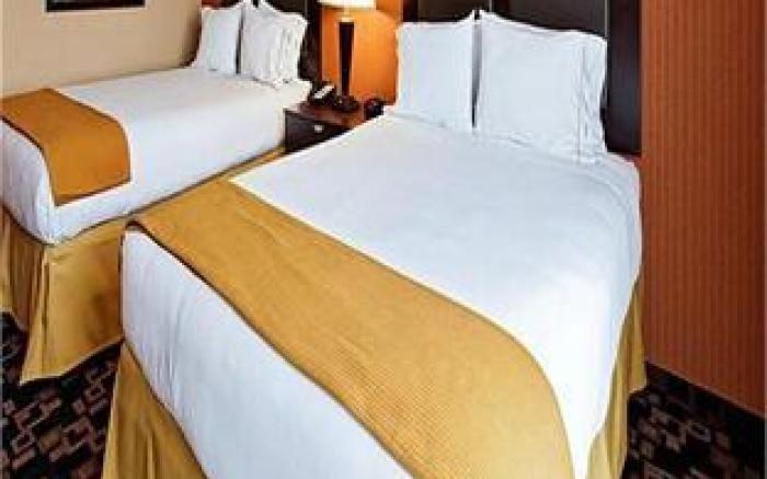 Holiday Inn Express Glen Rose By IHG
