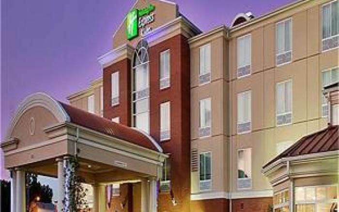 Holiday Inn Express Hotel & Suites Kansas City - Grandview By IHG