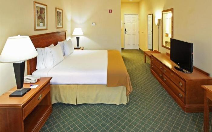 Holiday Inn Express Hotel & Suites Magnolia Lake Columbia By IHG