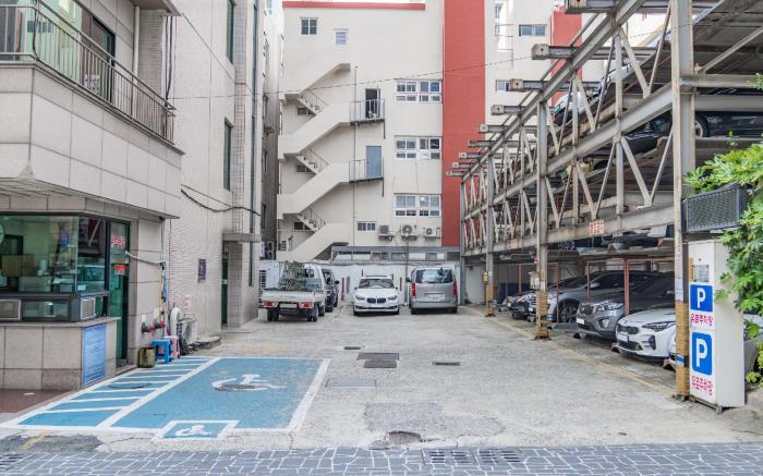 Central Hotel (Korea Quality)